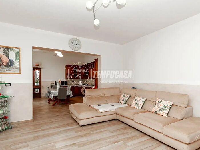 Casa con 5 locali in vendita in Via XX Settembre, Crevalcore