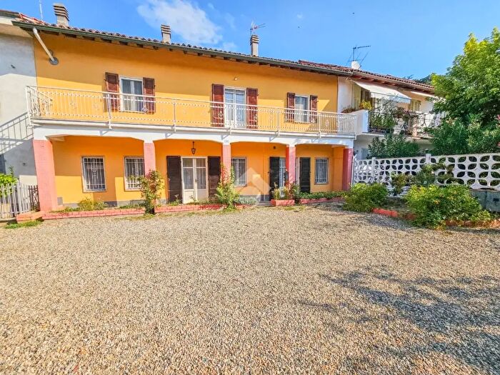 Casa con 5 locali in vendita in Vicolo Monzambano, Frugarolo