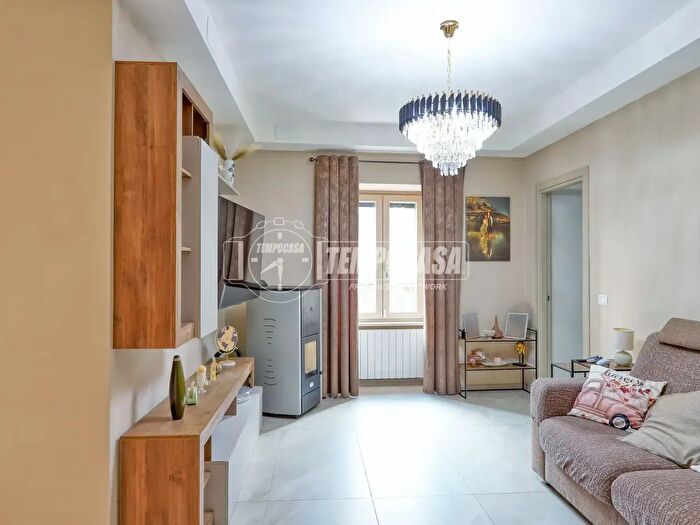 Appartamento quadrilocale in vendita in Induno Olona