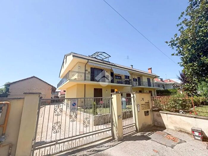 Appartamento quadrilocale in vendita in Via delle Rose, Poirino