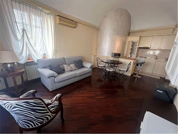 Appartamento bilocale in affitto in Centro Storico, Piacenza