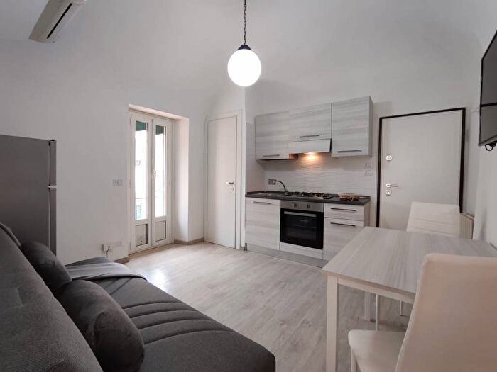 Appartamento bilocale in affitto in Via Vittorio Veneto, Centro, Alassio