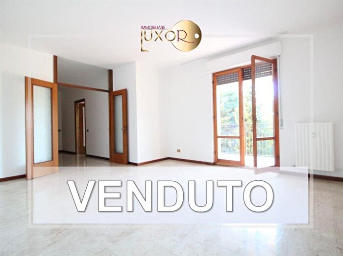 Appartamento trilocale in vendita in Via Garibaldi, Missaglia