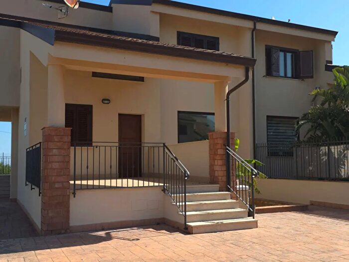 Casa con 5 locali in vendita in Via Turchia, Carini