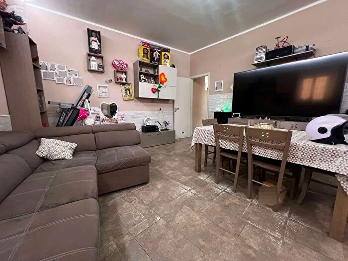 Appartamento trilocale in vendita in Via Altofonte, Palermo