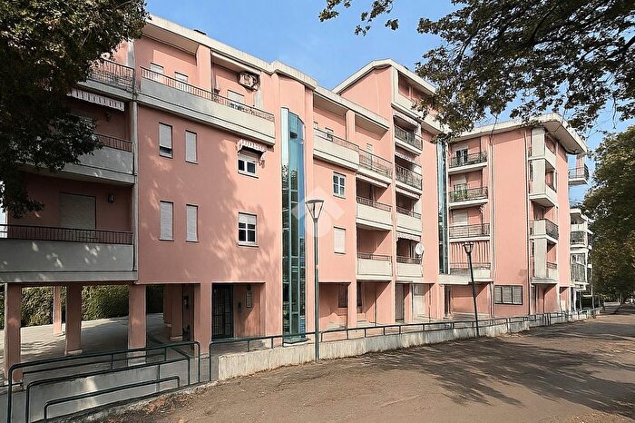 Appartamento con 11 locali in vendita in Via Don Minzoni, Lanciano