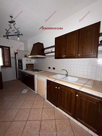 Casa con 8 locali in vendita in Via Sandro Pertini Terrasini Pa Italia, Terrasini