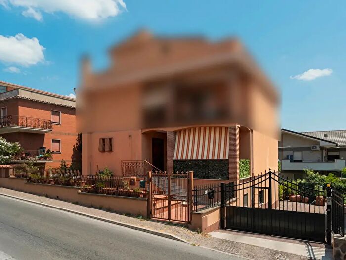 Appartamento trilocale in vendita in Via Mariano Marchicelli, Formello