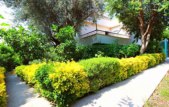 Casa con 6 locali in vendita in Altofonte