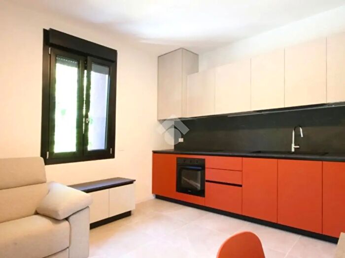 Appartamento bilocale in affitto in Via Bellinzona, Como