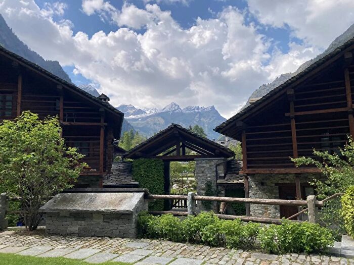 Case in Vendita e in Affitto - 2