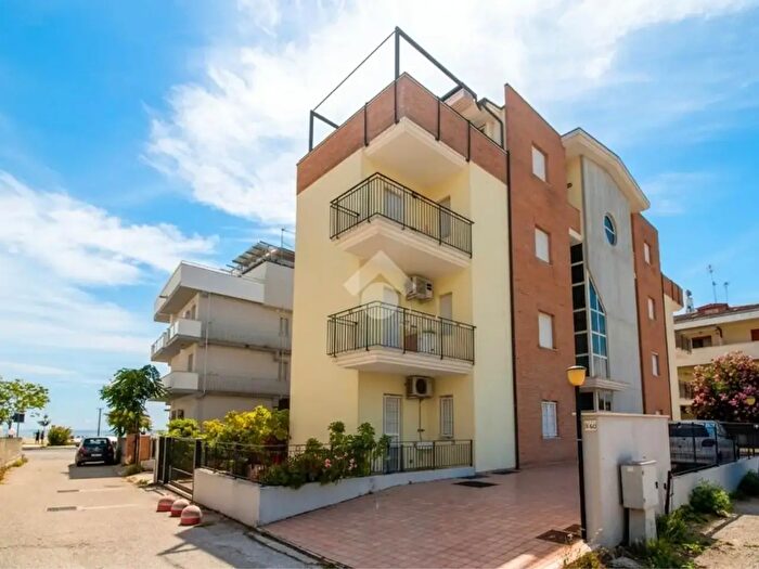 Appartamento bilocale in vendita in Viale Guglielmo Marconi, Alba Adriatica