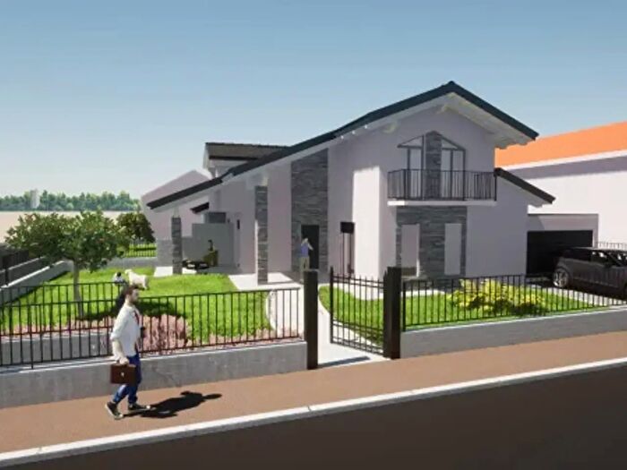 Casa con 5 locali in vendita in Via Aldo Gaspardino, Livorno Ferraris