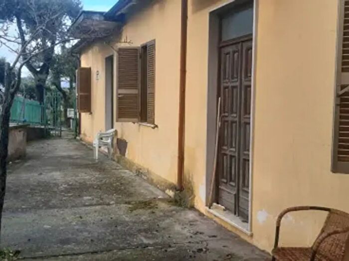 Casa quadrilocale in vendita in Via XVII Reggimento Acqui, Sora