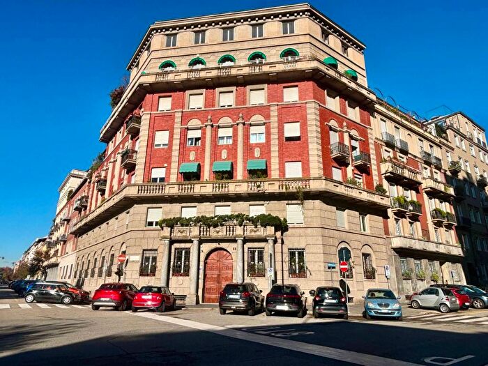 Appartamento bilocale in affitto in Via Monte Cervino, Monte Rosa Lotto, Milano