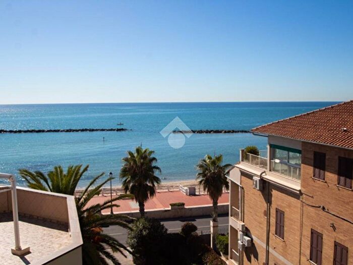 Appartamento bilocale in affitto in Via Aurelia, Centro, Santa Marinella