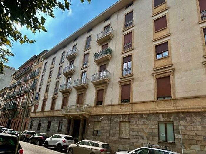 Appartamento quadrilocale in affitto in Corso Cairoli, Via della Rocca, Torino