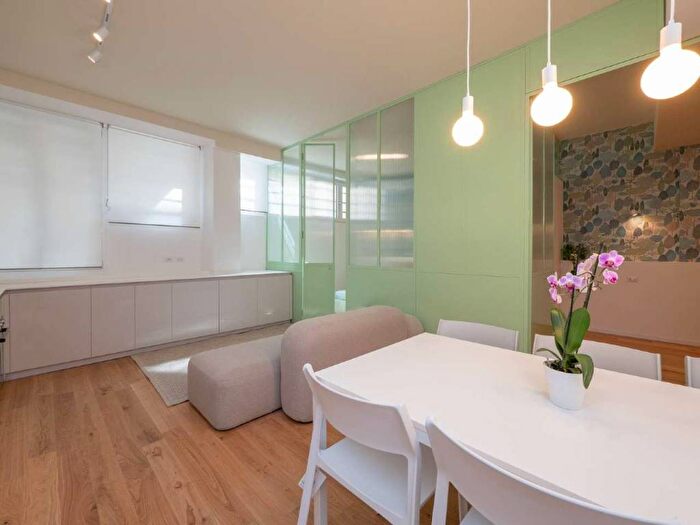 Appartamento trilocale in affitto in via Soldati, Cenisio, Milano