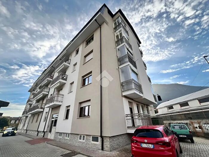 Appartamento quadrilocale in vendita in Via Piossasco, Bruino