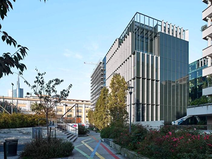 Appartamento trilocale in affitto in Via della Moscova, Turati, Milano