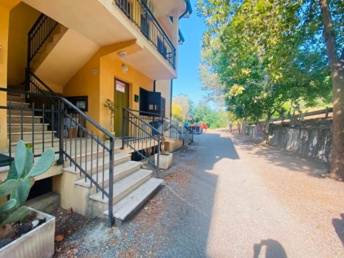 Appartamento quadrilocale in affitto in Via Salerno Rosario, Rende
