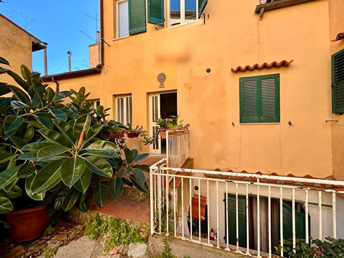 Appartamento con 5 locali in vendita in Portoferraio