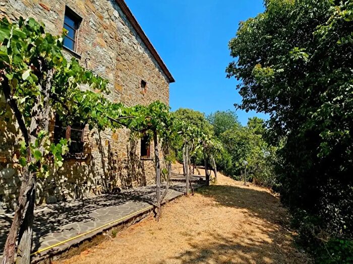 Casa quadrilocale in vendita in Ei Poggi, Chianni