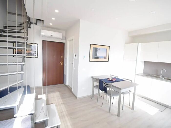 Appartamento bilocale in vendita in Via Cavour, Diano Marina