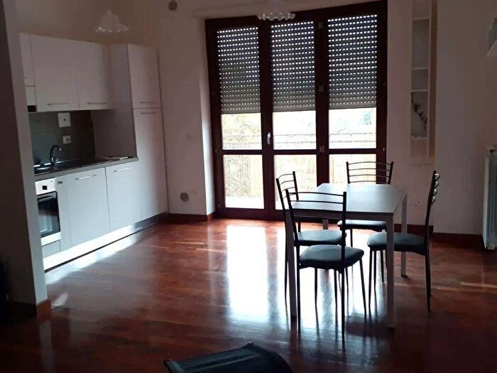 Appartamento con 5 locali in affitto in Frosinone