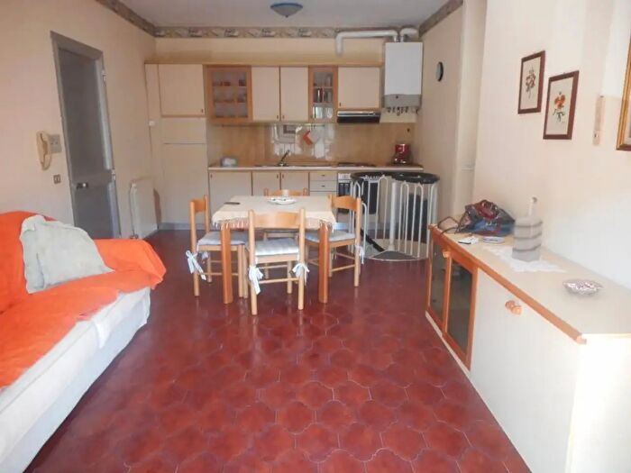 Appartamento quadrilocale in affitto in Massa