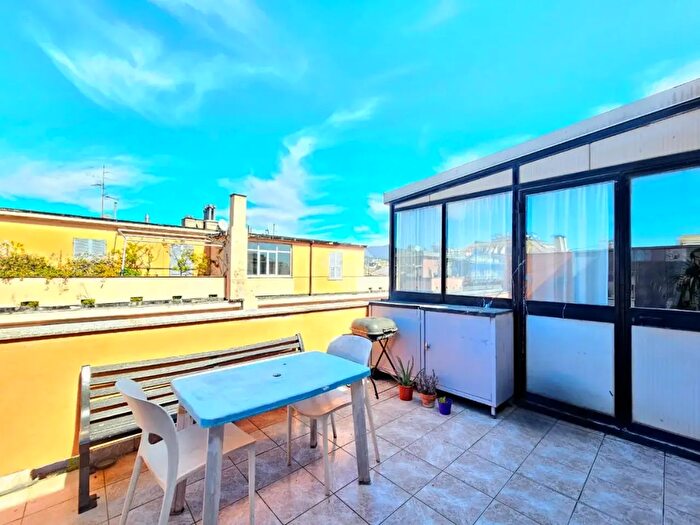 Appartamento bilocale in vendita in Via Barabino, Genova