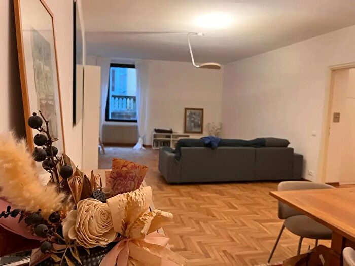Appartamento trilocale in vendita in Via Felice Frasi, Piacenza