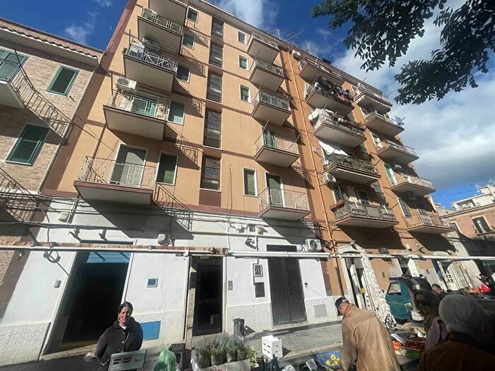 Appartamento trilocale in vendita in Via Giuseppe Rosati, Foggia