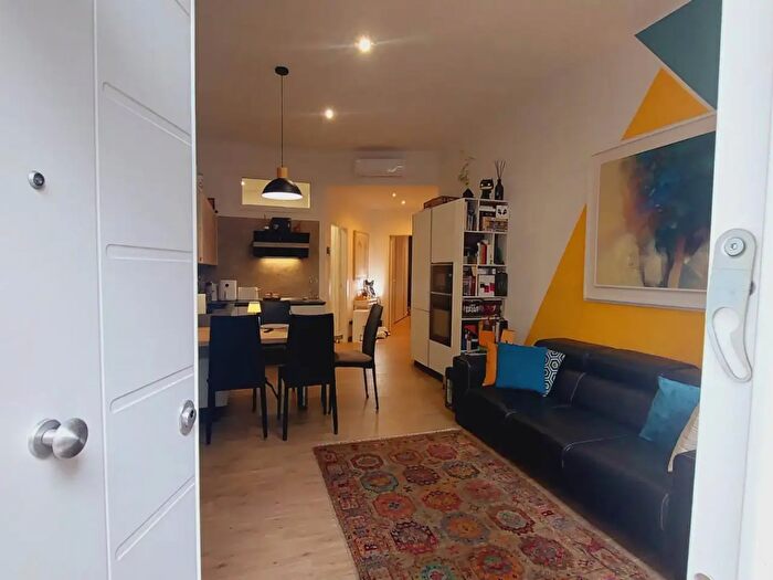 Appartamento trilocale in vendita in Via Gaetano Giordani, Bologna