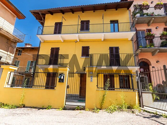 Casa con 6 locali in vendita in Via San Martino, Gassino Torinese