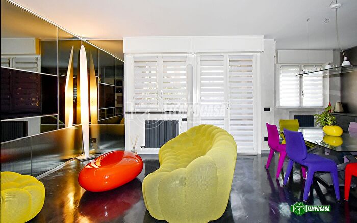 Appartamento trilocale in vendita in Via Achille Grandi, Vanzago