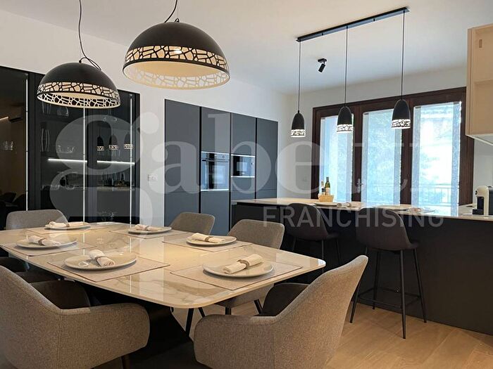 Appartamento quadrilocale in affitto in Largo San Giorgio, Centro Storico, Pordenone