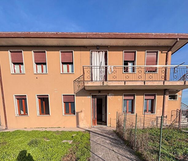 Appartamento quadrilocale in vendita in Piacenza DAdige