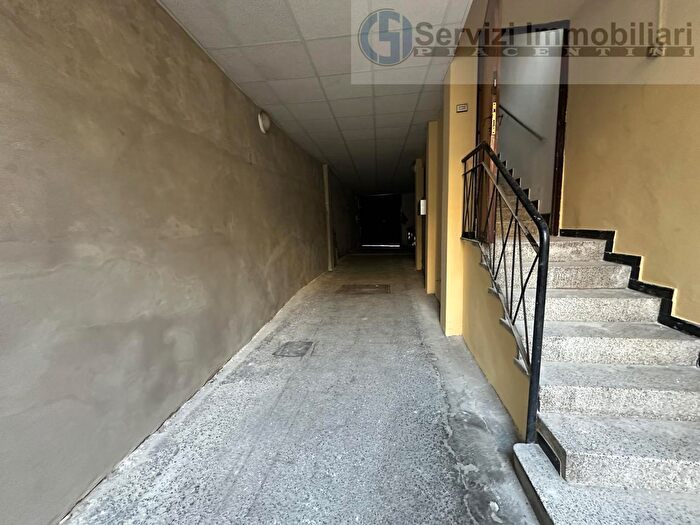 Casa con 5 locali in vendita in Via Campagna, Piacenza