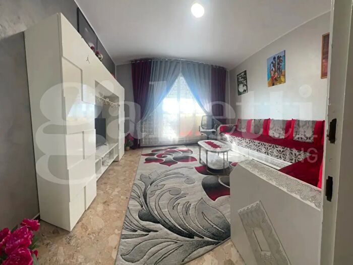 Appartamento trilocale in vendita in Via De Pretis, Milano