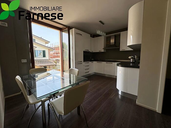 Casa con 6 locali in vendita in Carpaneto Piacentino EmiliaRomagna, Carpaneto Piacentino