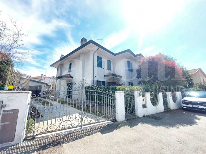 Casa trilocale in affitto in SAN ZENO, San Zeno, Treviso