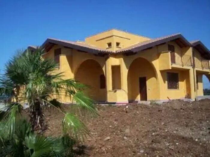 Casa con 10 locali in vendita in pqj Tarquinia Provincia di VI, Tarquinia
