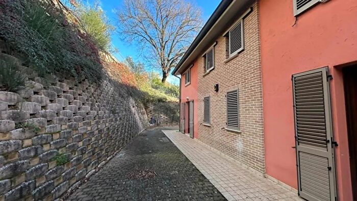 Appartamento con 5 locali in vendita in Perugia