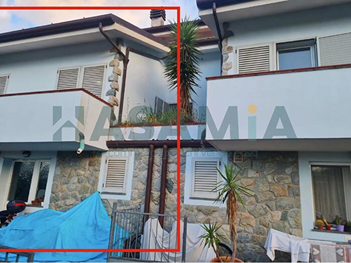 Casa con 13 locali in vendita in Via di Cacetto, Massarosa