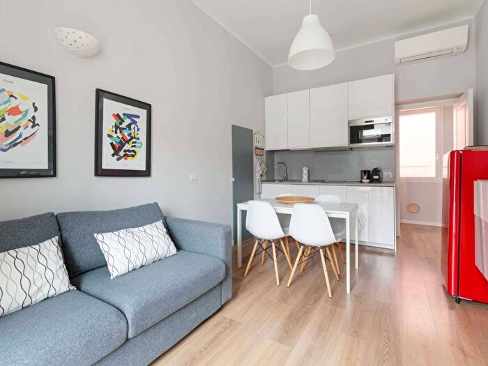 Appartamento bilocale in affitto in Via Plinio, Buenos Aires, Milano