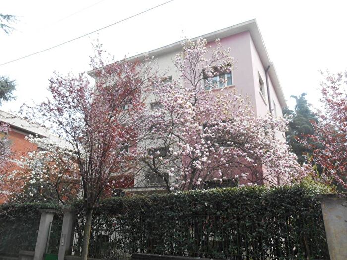 Appartamento con 5 locali in affitto in Via Bellacosta, Colli Murri, Bologna