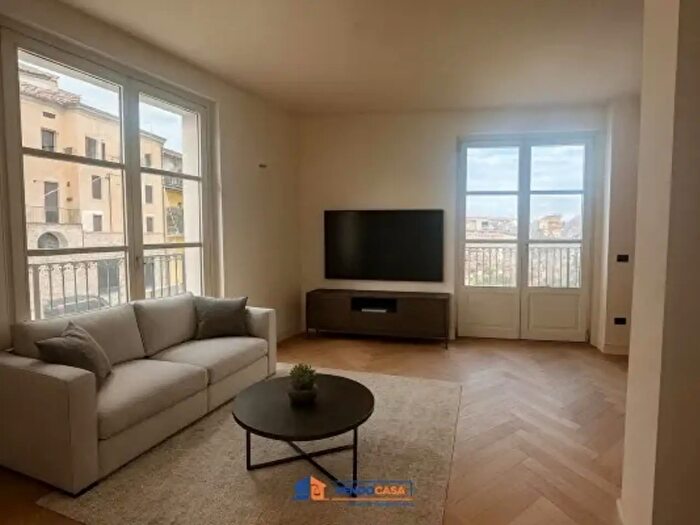 Appartamento bilocale in vendita in Piazza Guglielmo Marconi, Castagnole Delle Lanze