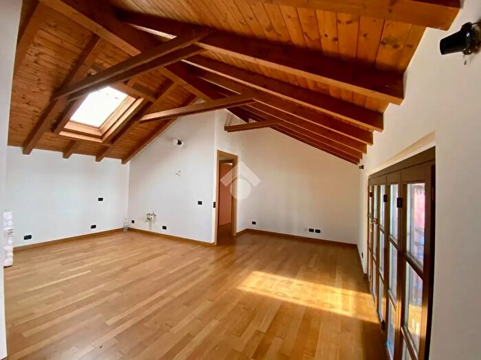 Appartamento bilocale in affitto in Via V Vergani, Cantu