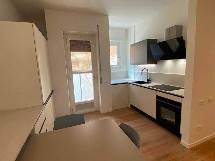 Appartamento monolocale in affitto in Via Giovanni da Procida, Sempione, Milano